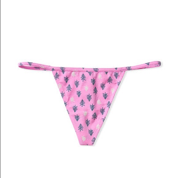 NWT WOMENS VICTORIAS SECRET Stretch Cotton V-string Panty PINE PRINT🌲💓💕💞💝💗🩲🎄💖💘🩷 - Picture 1 of 2